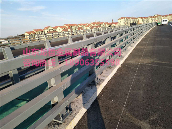 橋梁防撞護欄，防撞欄桿